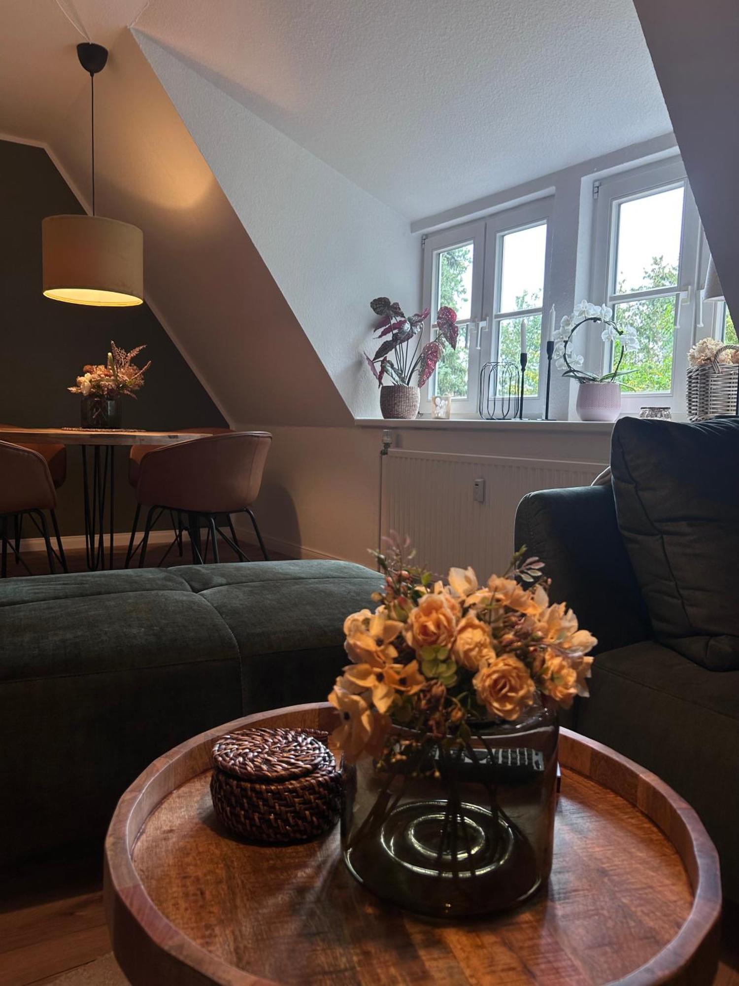 4 Wunderschoene Ferienwohnungen Im Kavaliershaus Schwerin  Luaran gambar